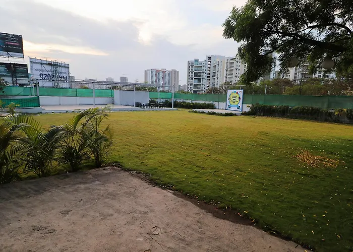 Hotel Tattva Suites Nibm, Next To Corinthians Club