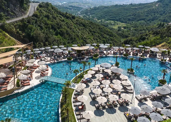 Select Hill Resort Linze