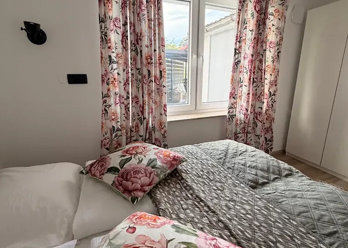 Mm Rooms