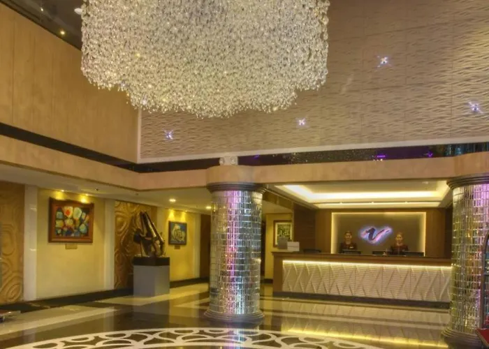 Le Monet Hotel