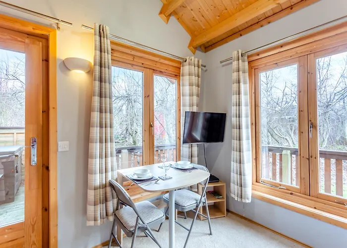 Castlewood Lodges