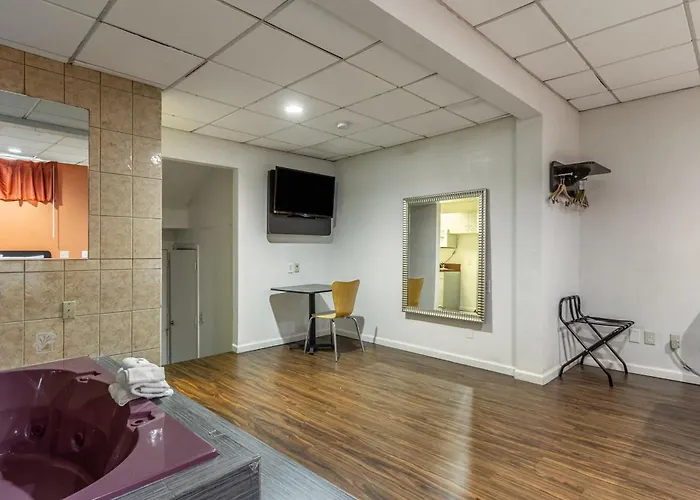 Hotel Elizabeth Near Newark Liberty International Airport New Jersey