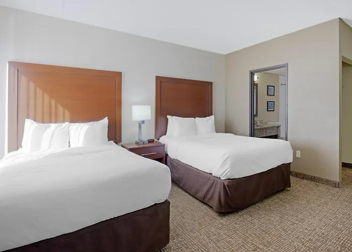 Comfort Inn & Suites Wichita Northeast