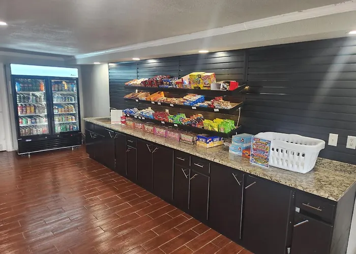 Economy Inn And Suites