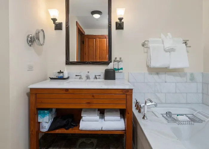 1324 Spruce Peak-One Bedroom-Ski In Ski Out-Sleeps-4 Mountainside By Stowe Mountain Rentals