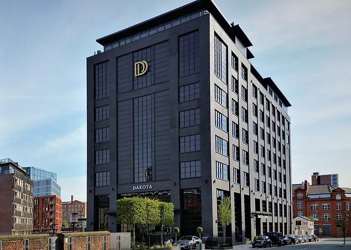 Dakota Manchester