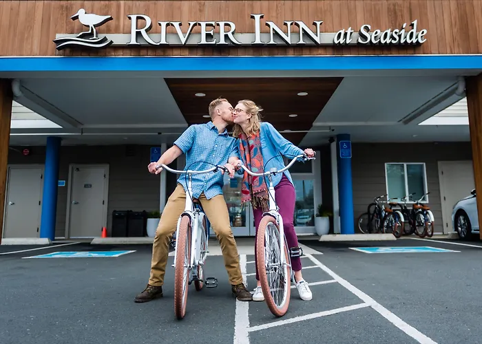 River Inn At Seaside