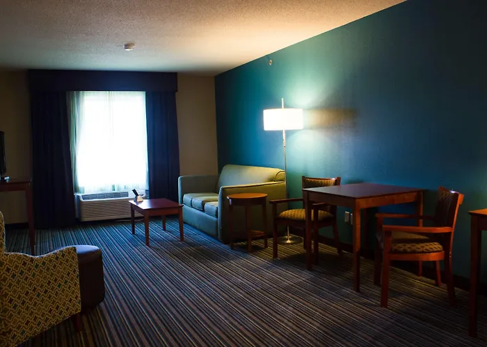 Best Western Plus Menomonie Inn & Suites