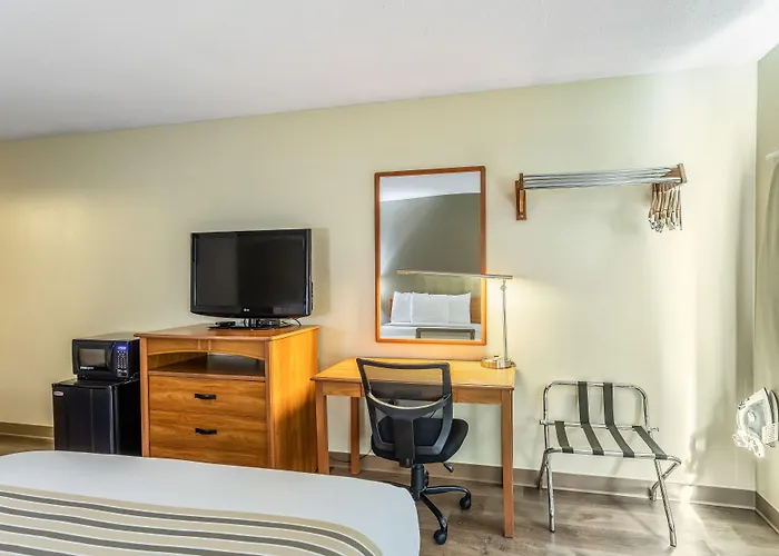 Econo Lodge Ithaca Airport