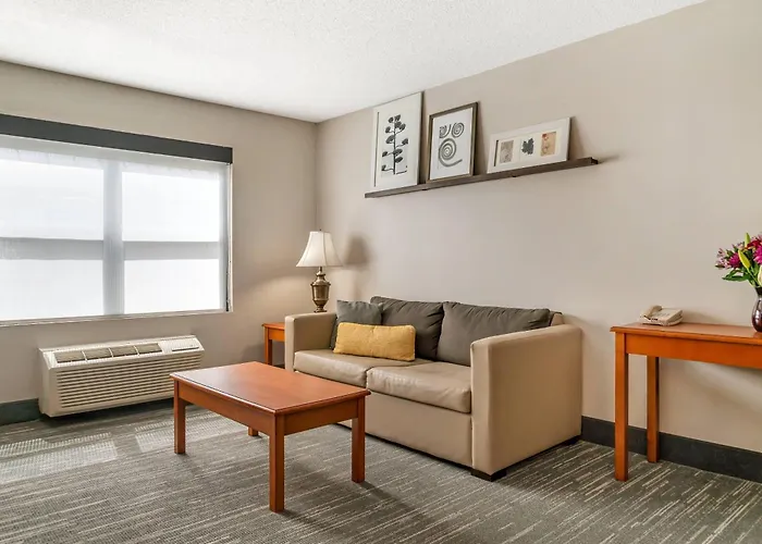 Country Inn & Suites By Radisson, Rossford - Toledo South