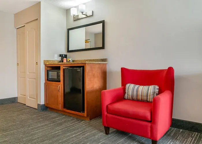 Country Inn & Suites By Radisson, Rossford - Toledo South