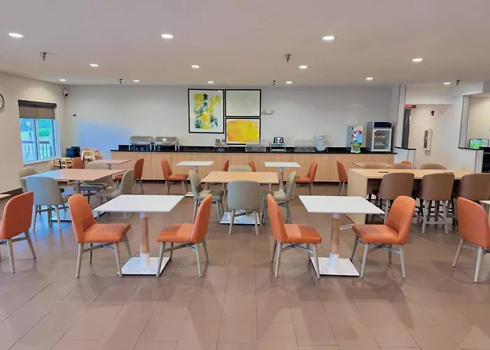 Comfort Suites Coralville I-80