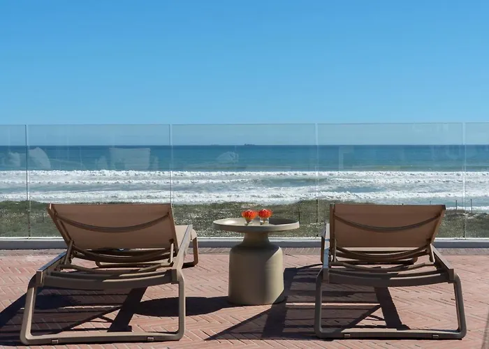 Ocean 9 - Sunset Beachfront Apartments Le Cap