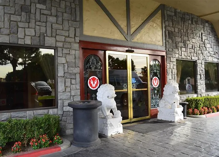 Folk Inn Ontario Airport