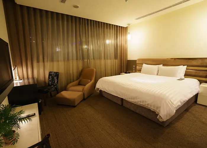 Hotel Eight Zone