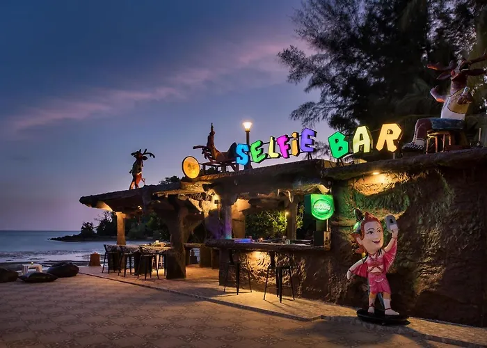 Kaw Kwang Beach Resort - Sha Extra Plus