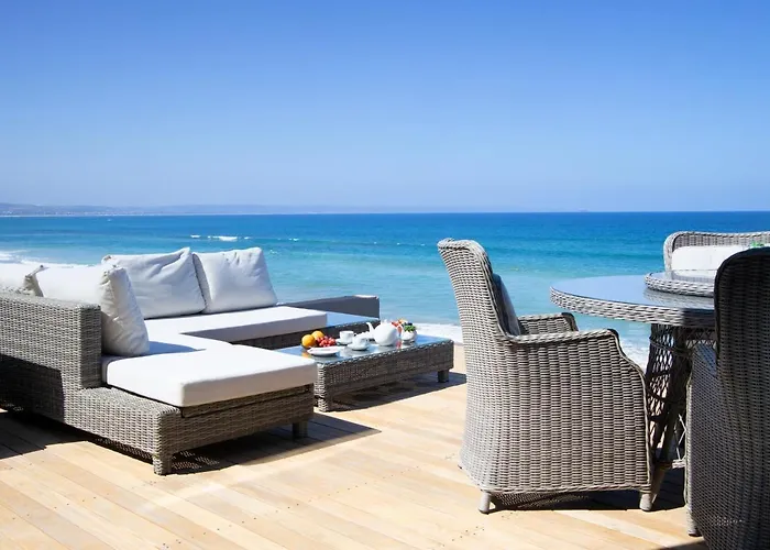 Bay Lodge On The Beach